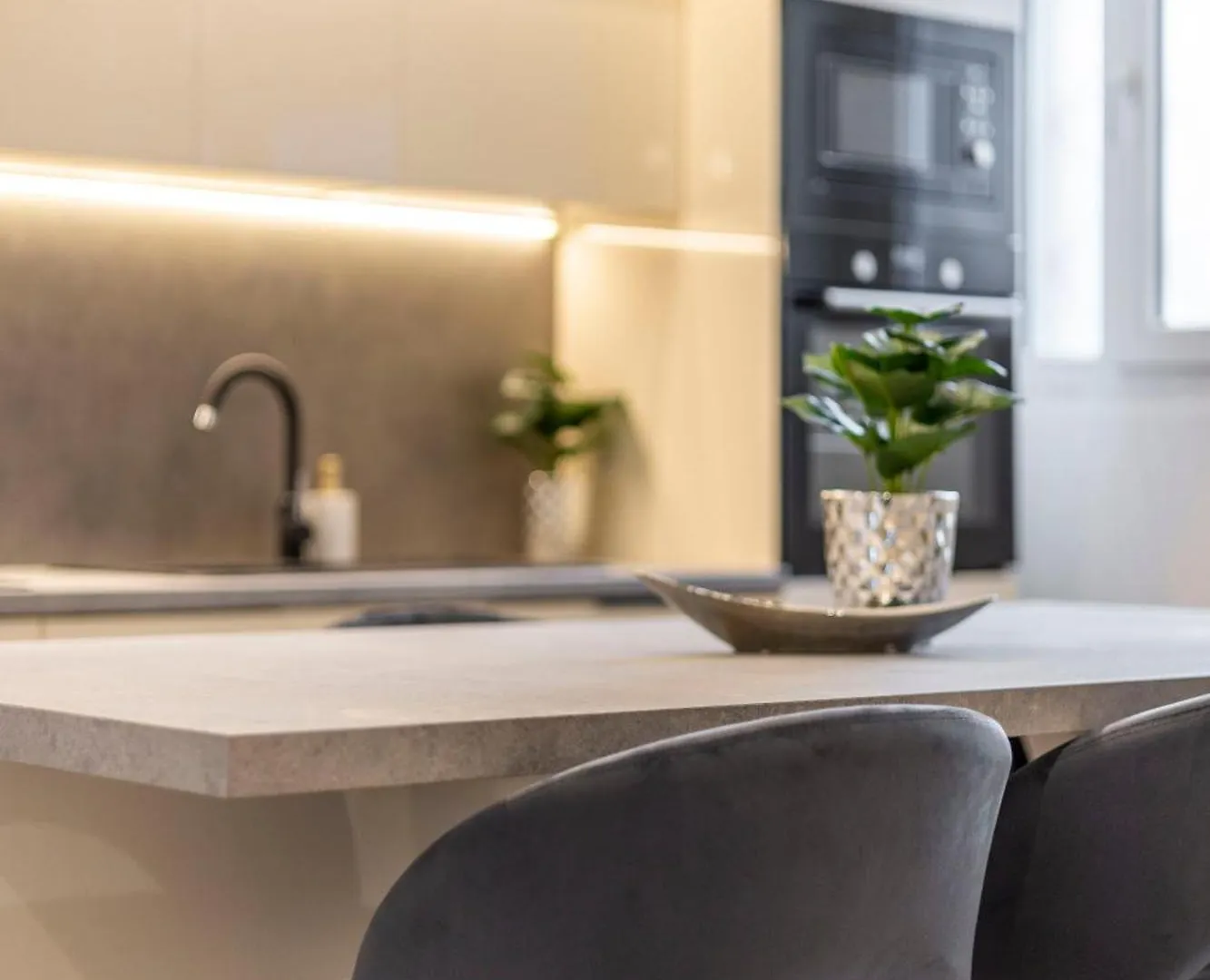 Luxury & Classy Central Apartment With 3Bedrm, 2Bathrm Budapest Hungary