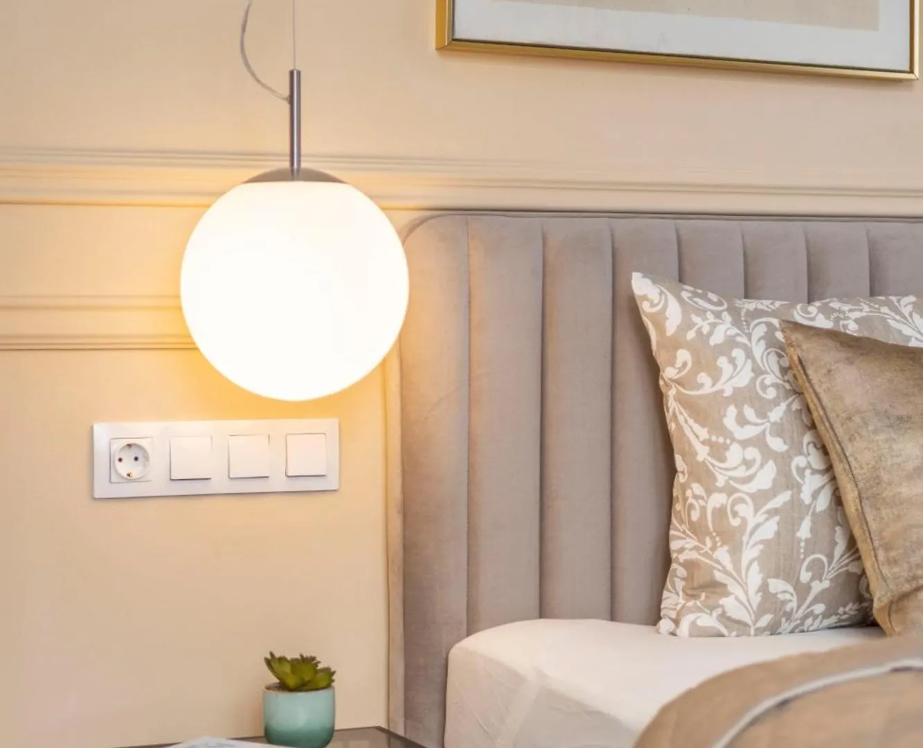 Luxury & Classy Central Apartment With 3Bedrm, 2Bathrm Budapest